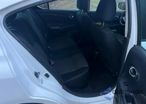 2019 Nissan Versa S z USA, uszkodzony, nr VIN 3N1CN7APXKL865621